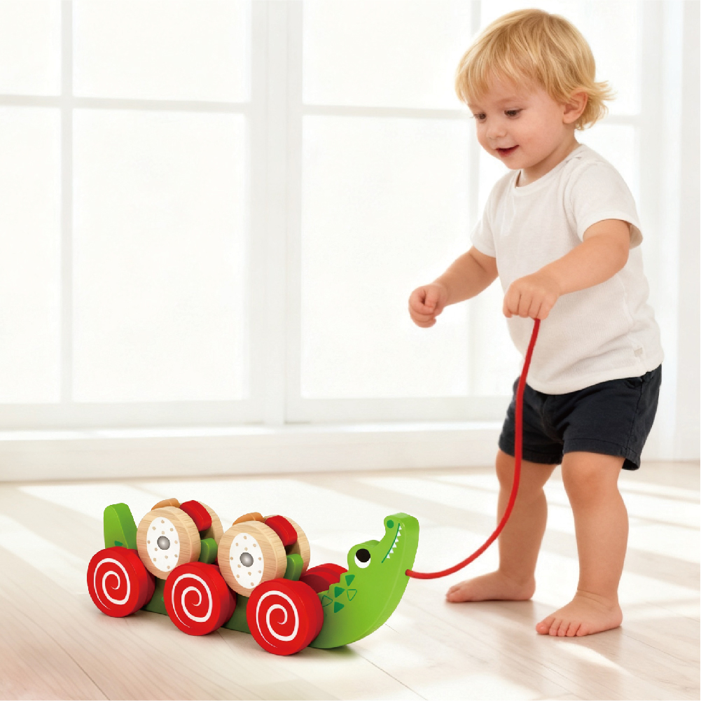 Wooden crocodile pull toy suitable for children to learn to crawl suitable for infants and young children